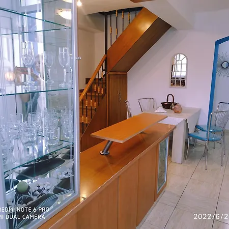 Sea View House With Attic Bedroom Appartement